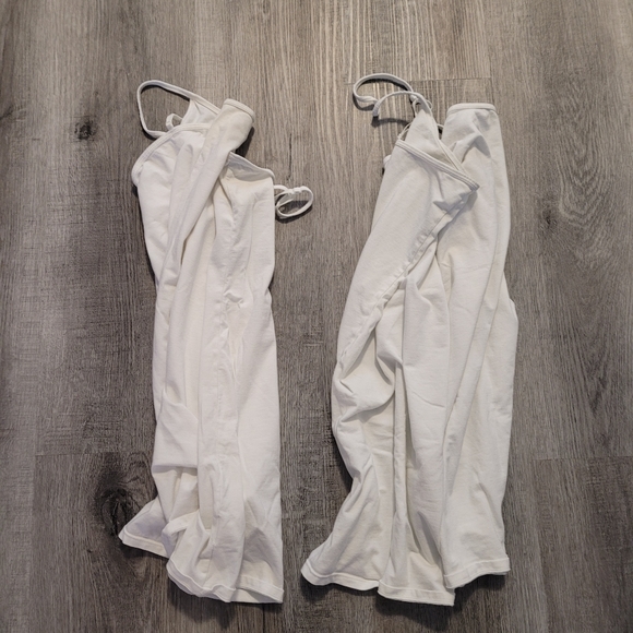 XXL tall 2 pack white Old Navy cami with adjustable straps - Picture 2 of 4